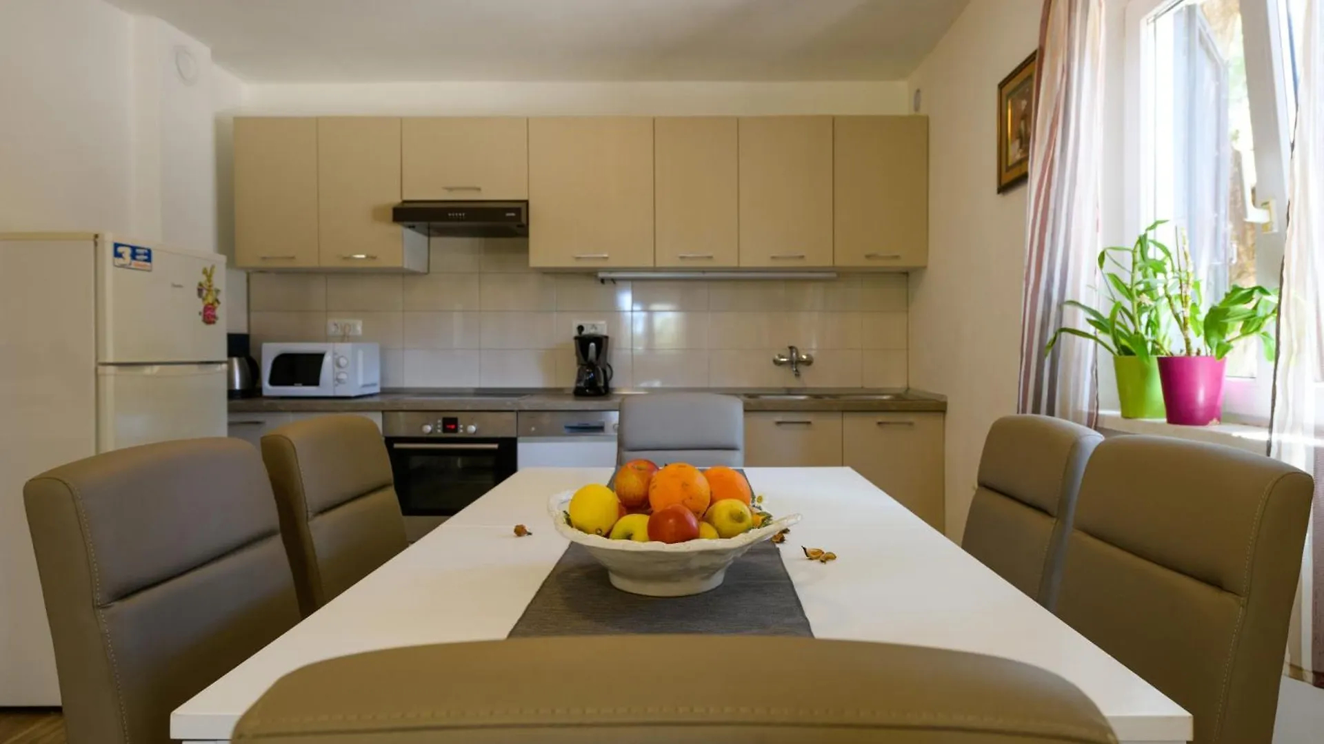 Nyaraló Wunderschoenes Ferienhaus In Pomer Mit Garten Póla